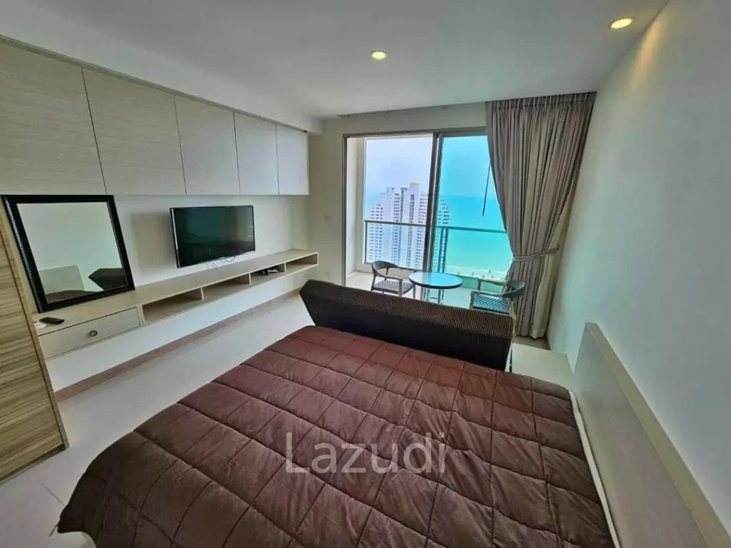 Studio Riviera Jomtien Condo for Sale