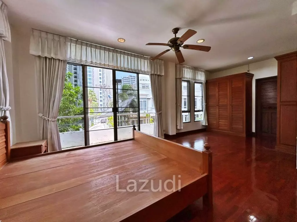 บ้าน 4 ห้องนอนในวงศ์อมาตย์ให้เช่า