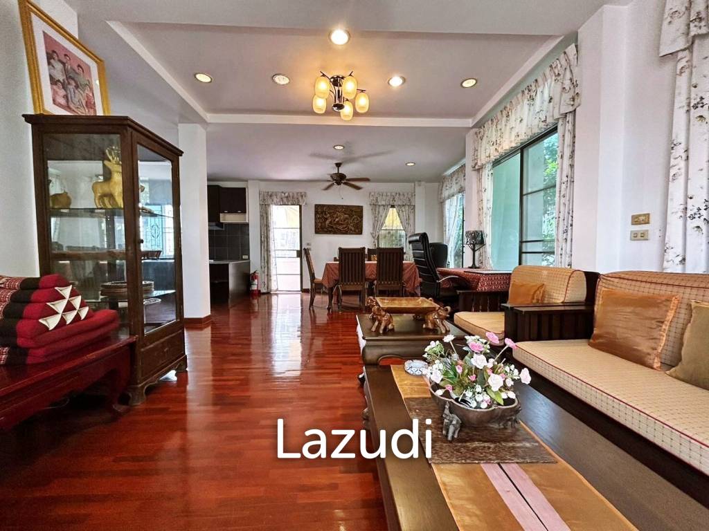 บ้าน 4 ห้องนอนในวงศ์อมาตย์ให้เช่า
