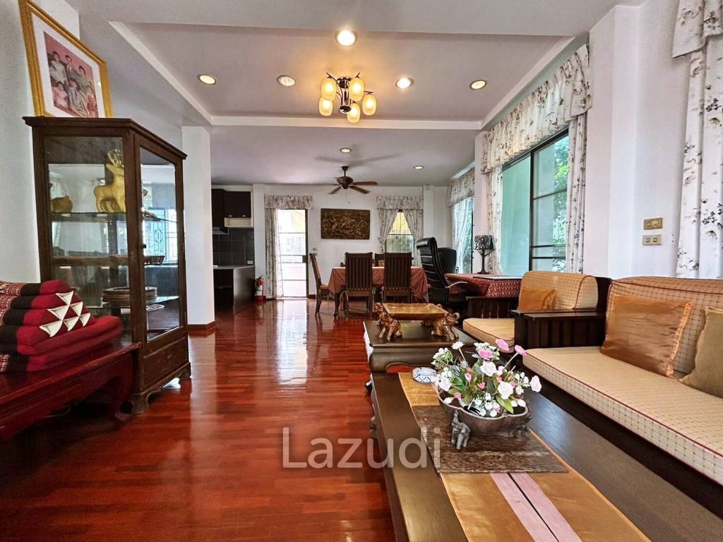 4Beds House in Wongamat for Rent