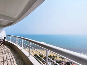 Beachfront Metro Jomtien for Sale