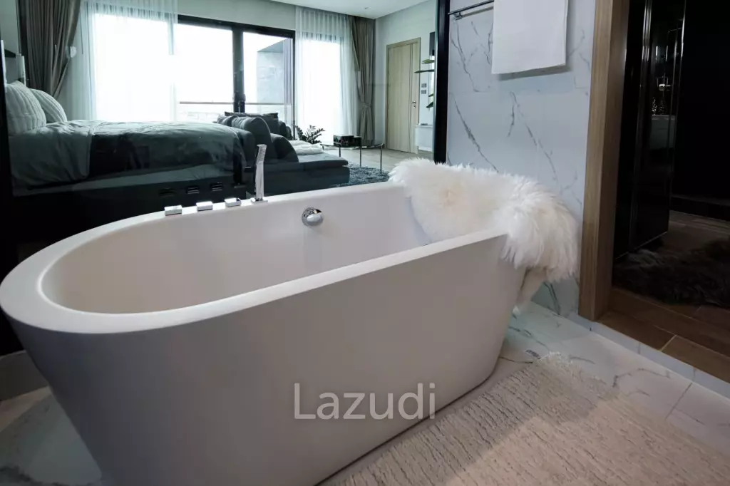 Luxury Private Pool House for Sale