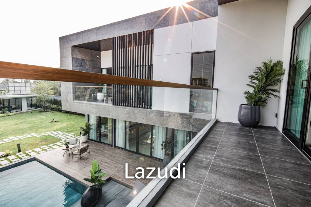 Luxury Private Pool House for Sale
