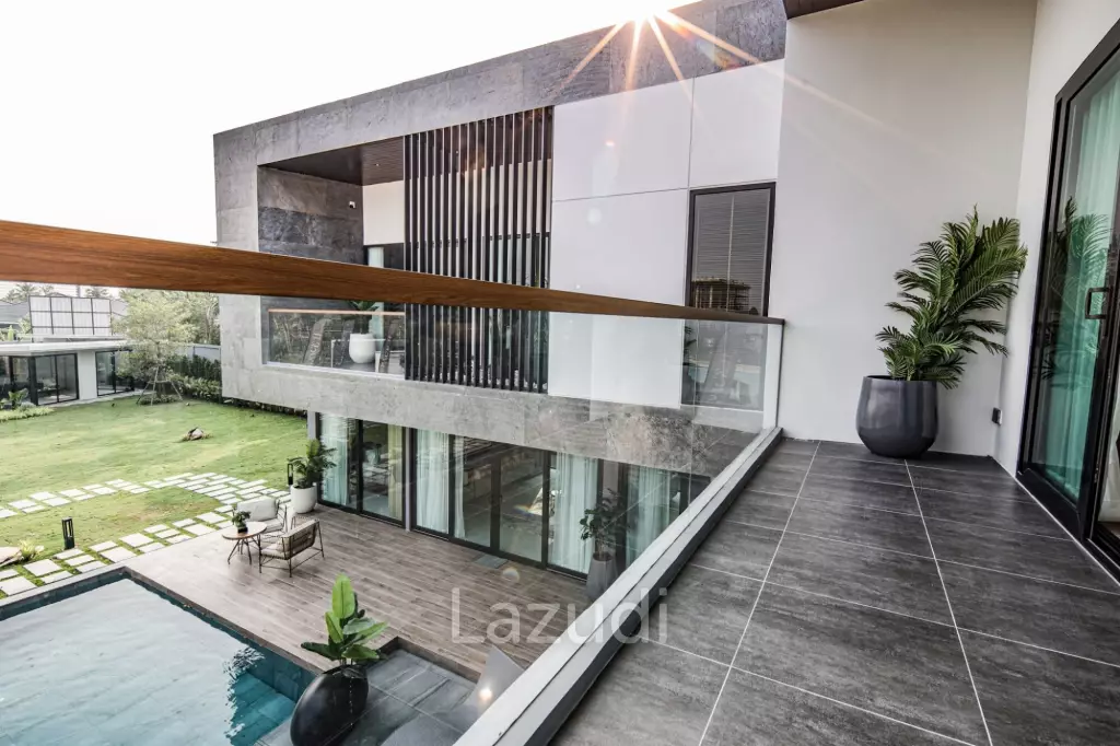 Luxury Private Pool House for Sale