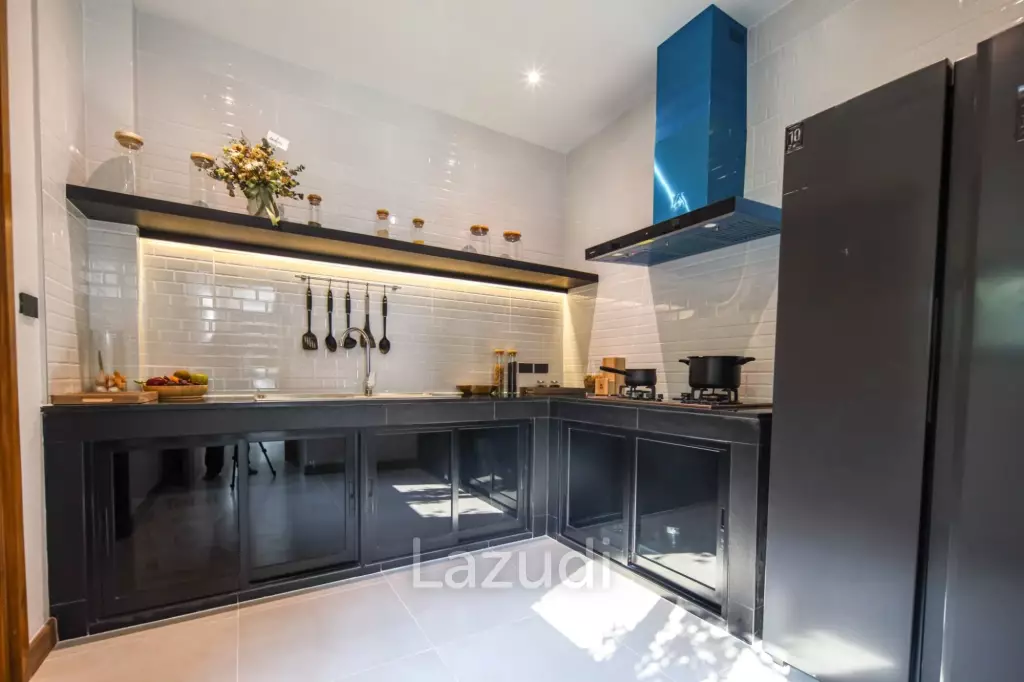 Luxury Private Pool House for Sale