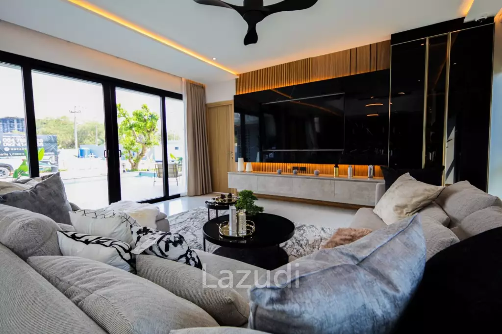 Luxury Private Pool House for Sale