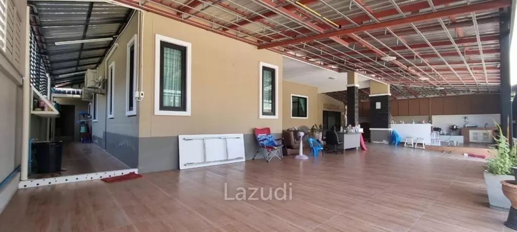 4 Bedrooms 250 SQ.M House in Sattahip