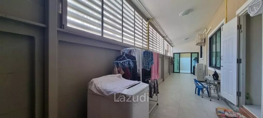 4 Bedrooms 250 SQ.M House in Sattahip
