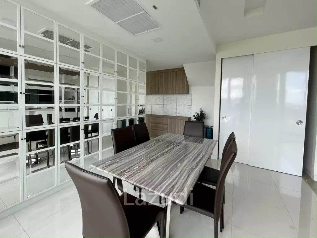 3 Bed 168 SQ.M Del Mare Bangsaray Condominium