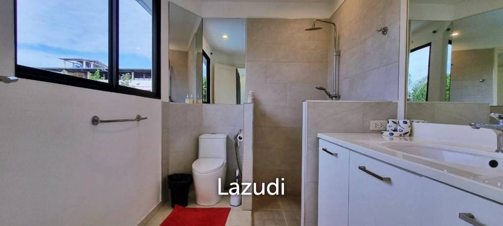 Private 6 Bedrooms House for Sale