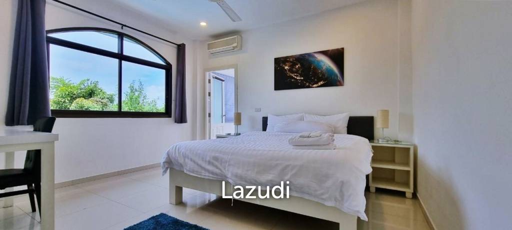 Private 6 Bedrooms House for Sale