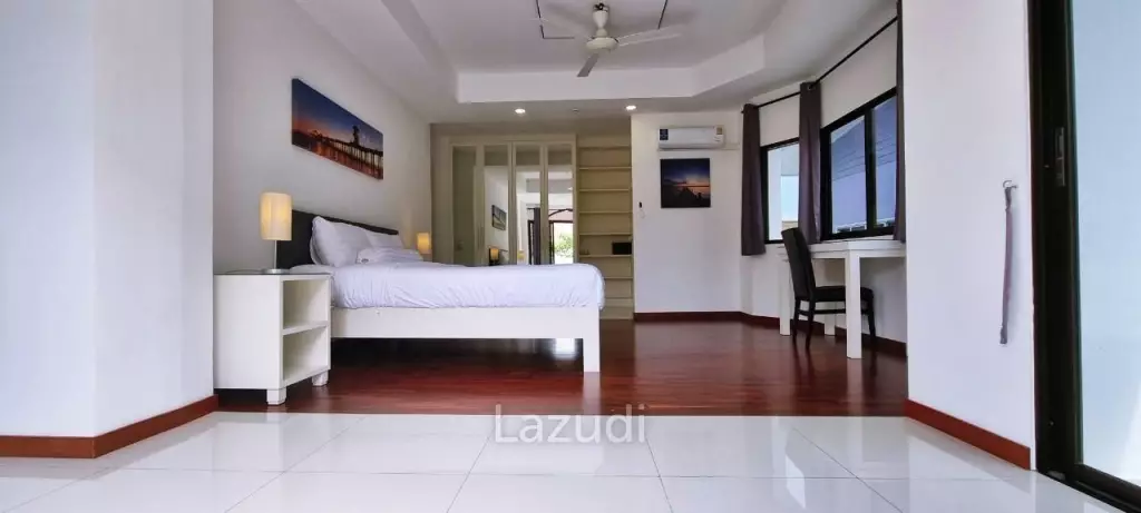 Private 6 Bedrooms House for Sale