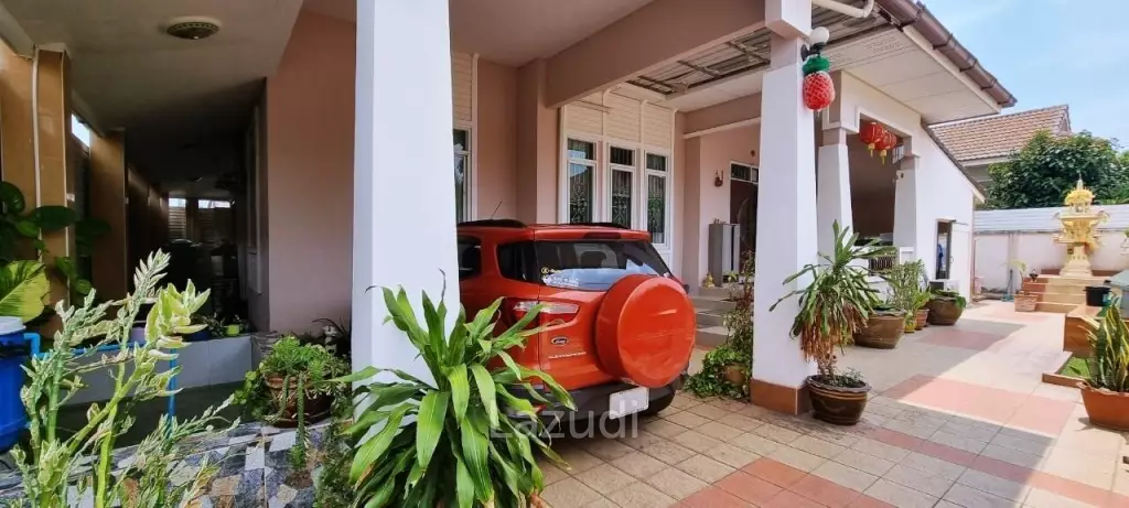 5Bedrooms House in Bangsaray for Sale