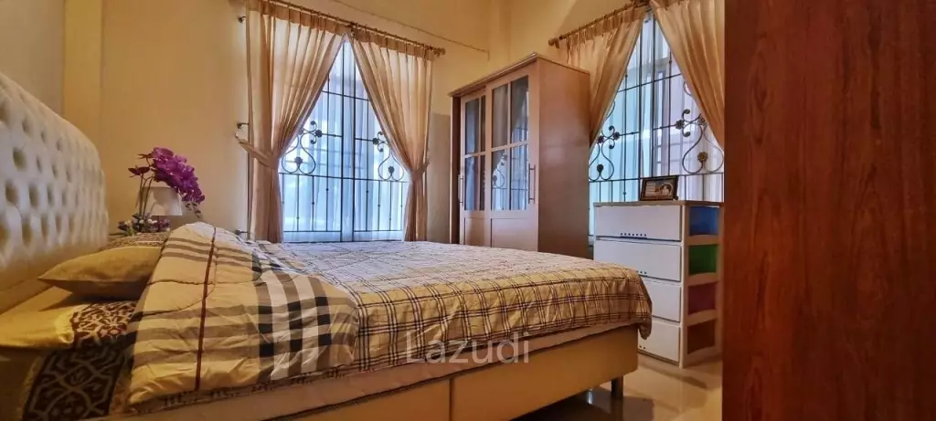 5Bedrooms House in Bangsaray for Sale