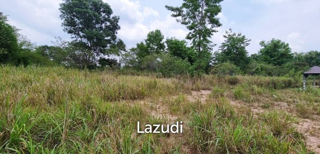 Land plot of 3 Rai for Sale in Bangsaray