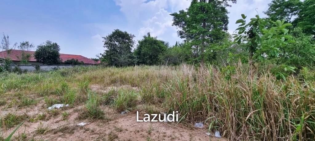 Land plot of 3 Rai for Sale in Bangsaray