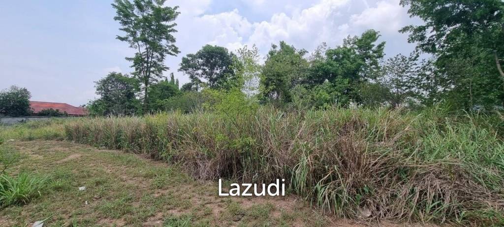 Land plot of 3 Rai for Sale in Bangsaray