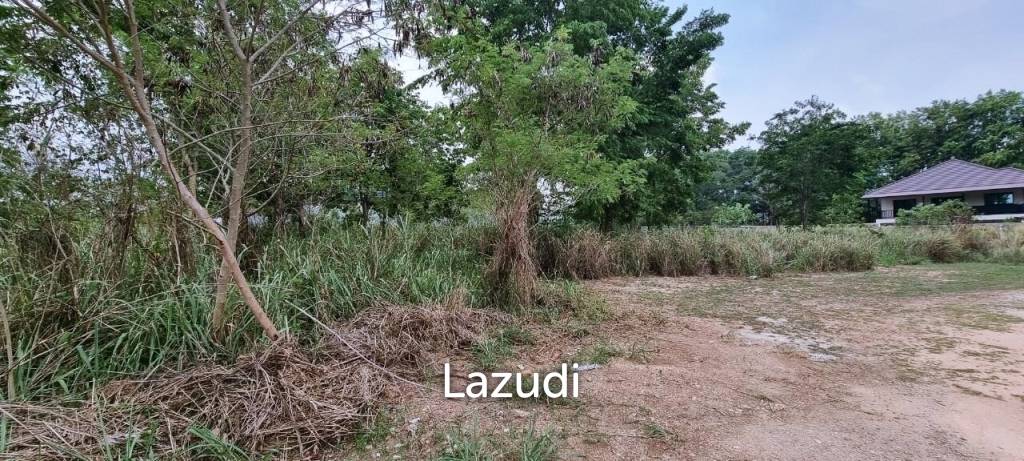 Land plot of 3 Rai for Sale in Bangsaray