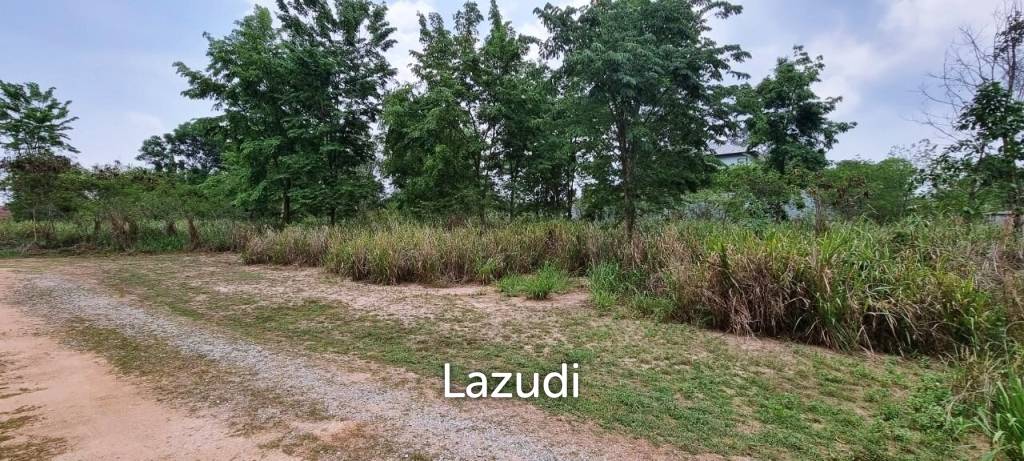 Land plot of 3 Rai for Sale in Bangsaray