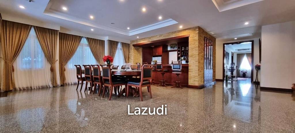 Wonderful 10 Bedrooms House for Sale