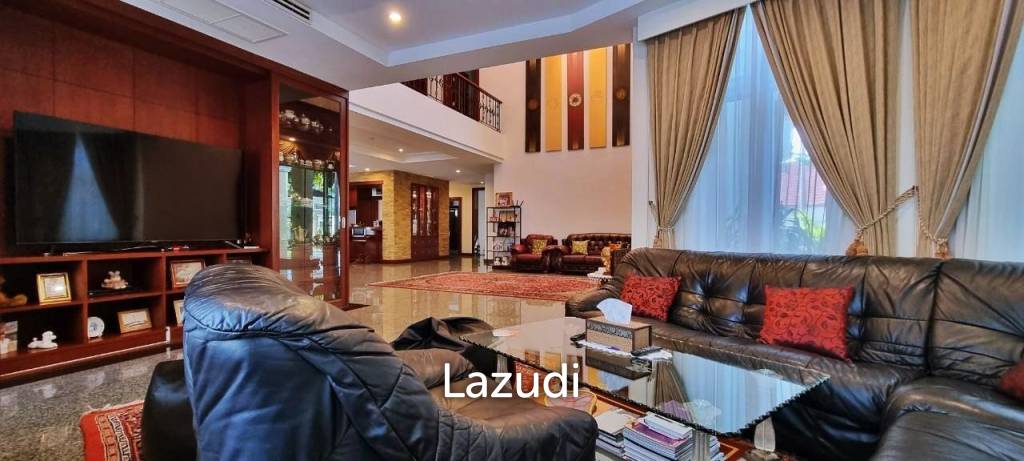 Wonderful 10 Bedrooms House for Sale