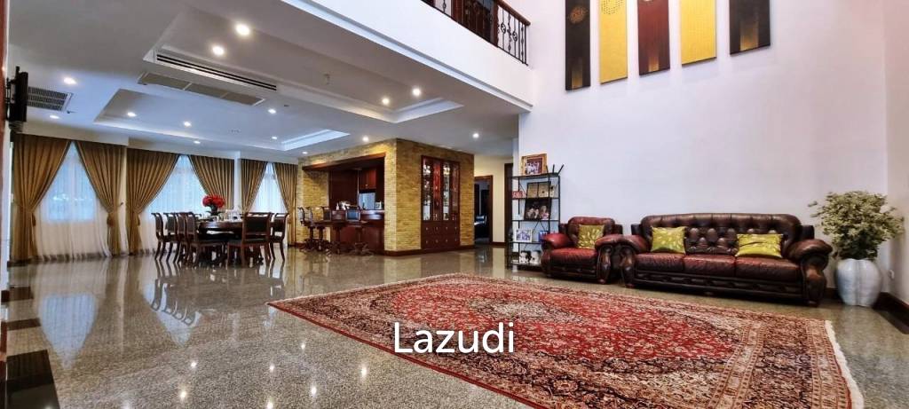 Wonderful 10 Bedrooms House for Sale