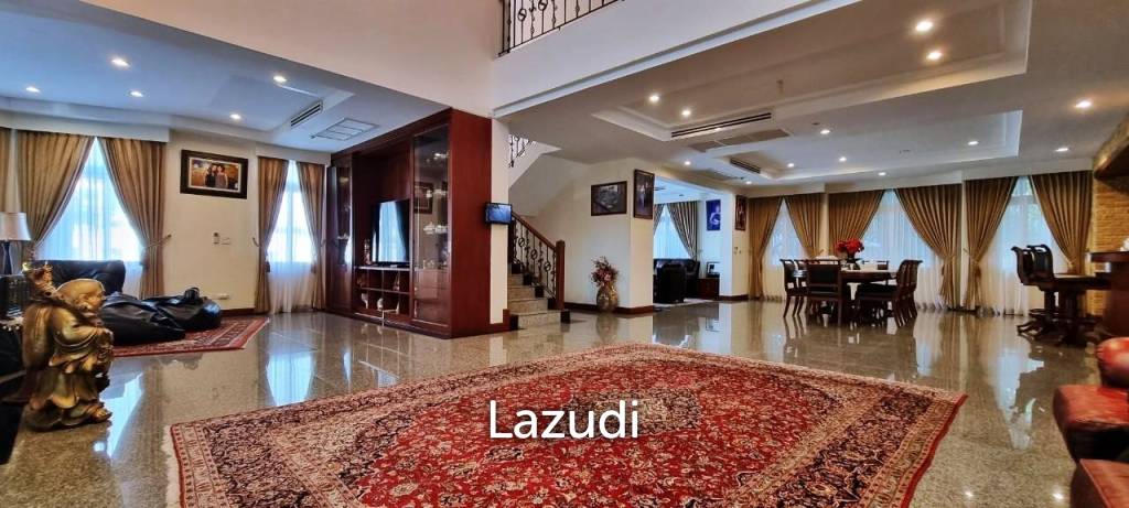Wonderful 10 Bedrooms House for Sale