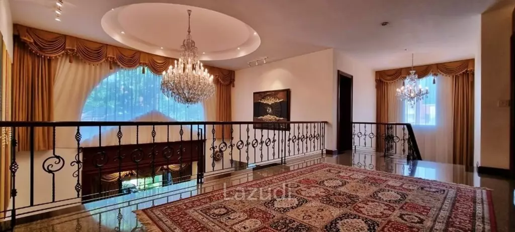 Wonderful 10 Bedrooms House for Sale