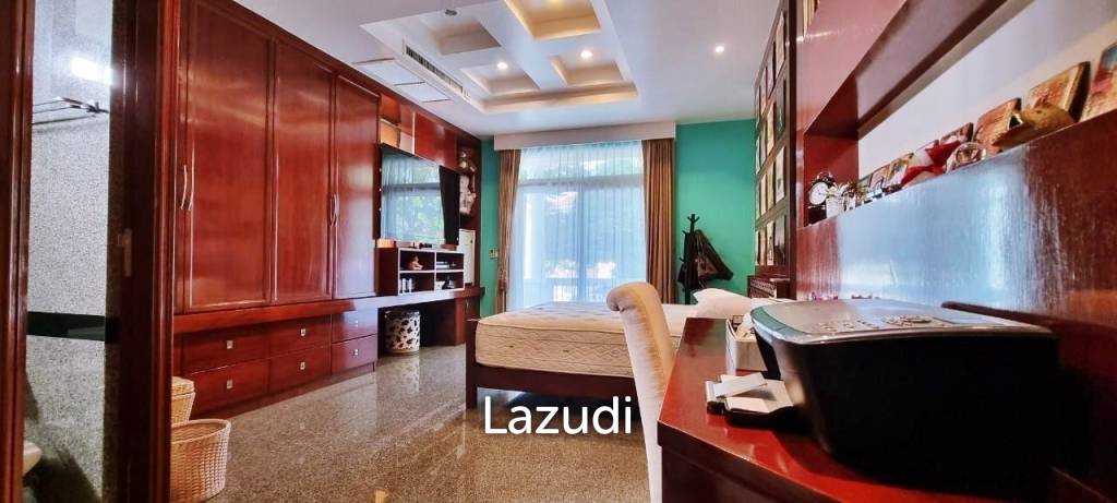 Wonderful 10 Bedrooms House for Sale