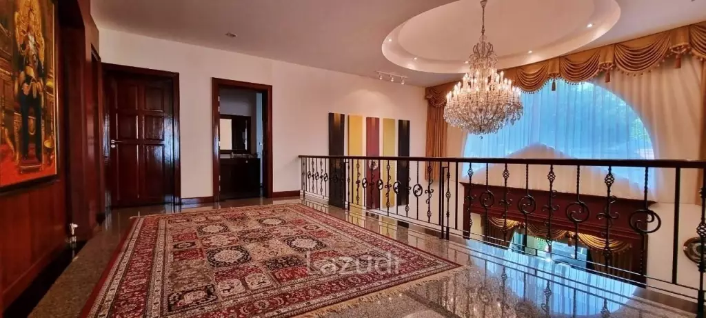 Wonderful 10 Bedrooms House for Sale