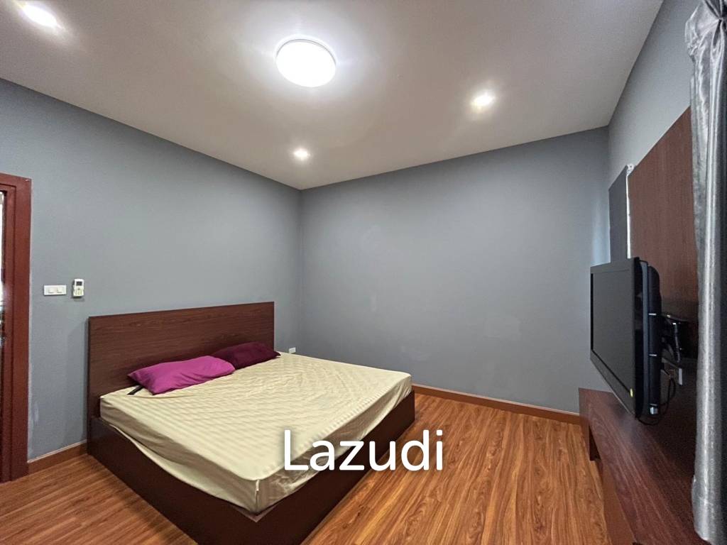Private Home With Pool for Sale