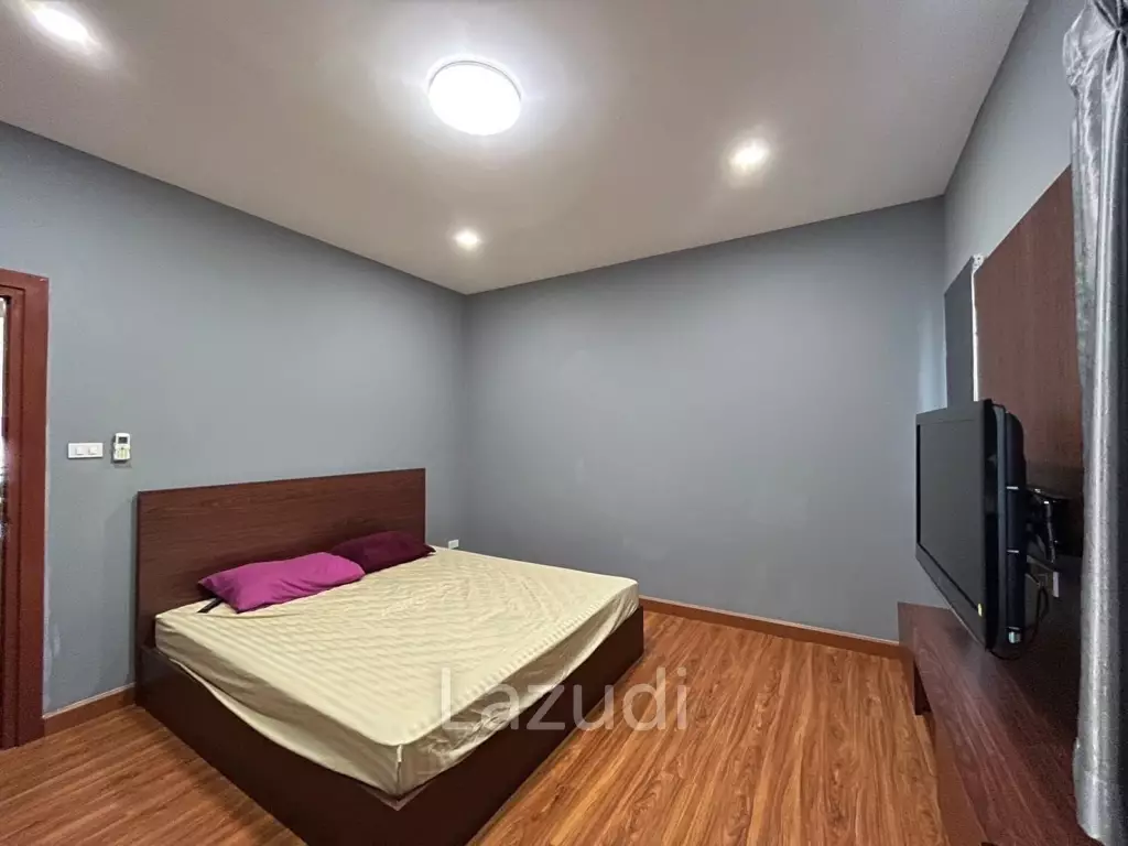Private Home With Pool for Sale