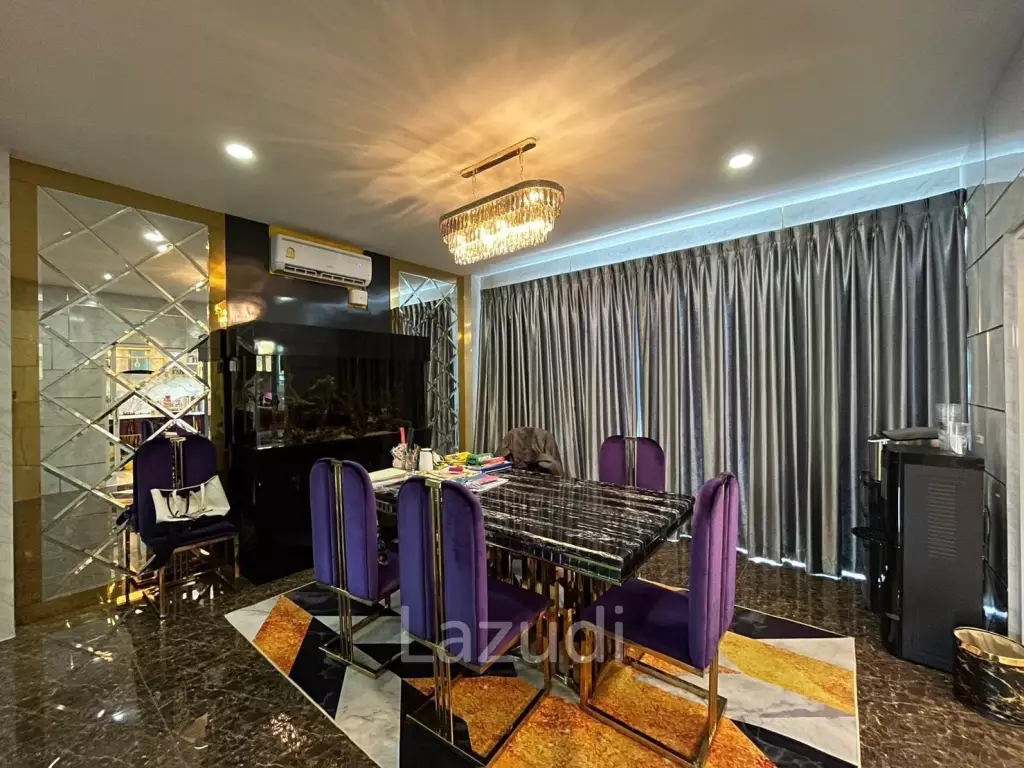 Private Home With Pool for Sale