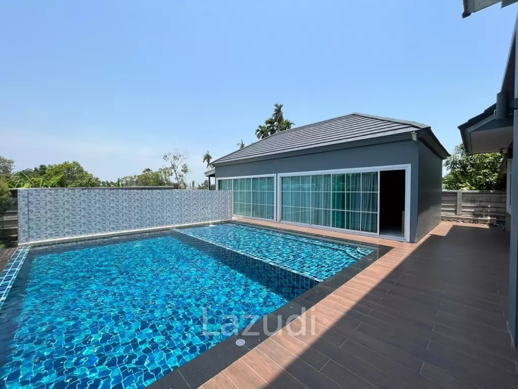 Private Home With Pool for Sale