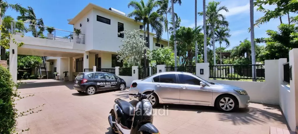 8 Bedrooms House at Khao Talo for Sale