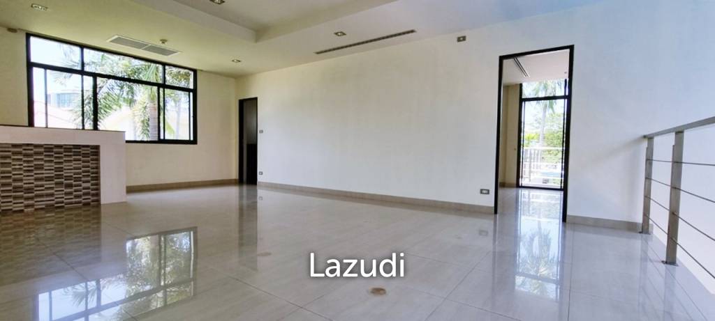 8 Bedrooms House at Khao Talo for Sale