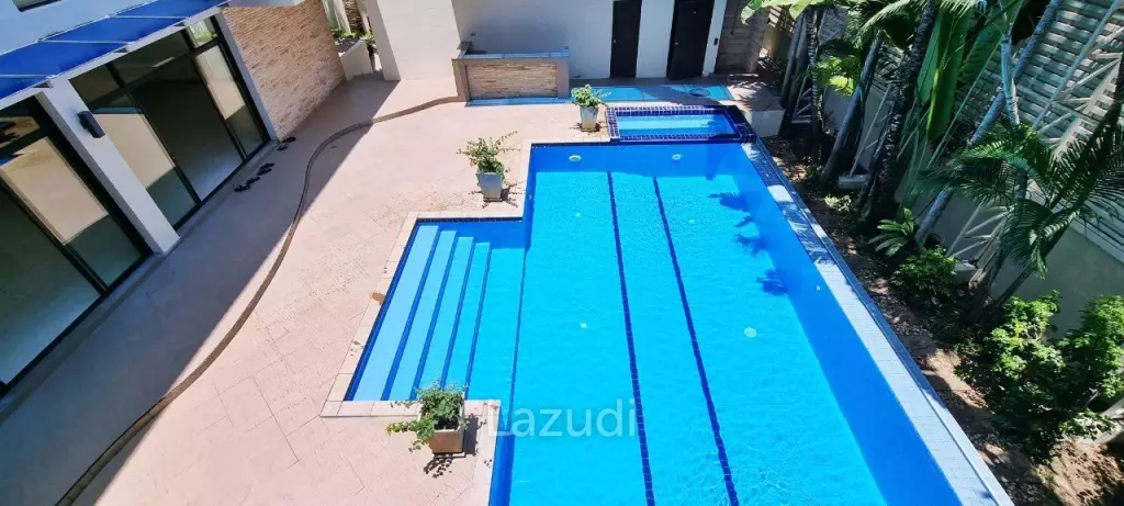 8 Bedrooms House at Khao Talo for Sale