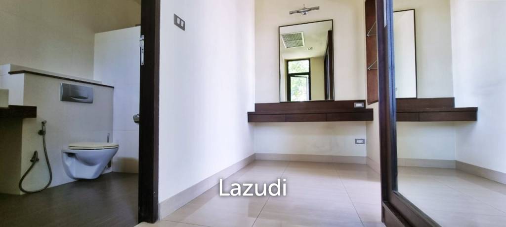 8 Bedrooms House at Khao Talo for Sale