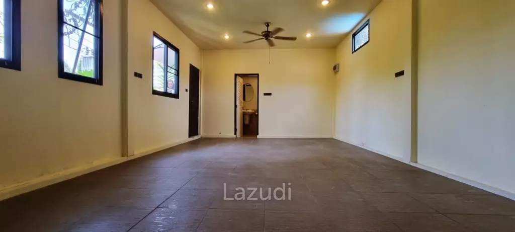 8 Bedrooms House at Khao Talo for Sale