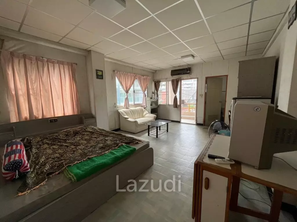 Studio 1 Bath 25.19 SQ.M Ruamchok Condo View