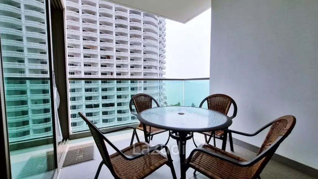 1 Bed 2 Bath 67 SQ.M Wong Amat Tower