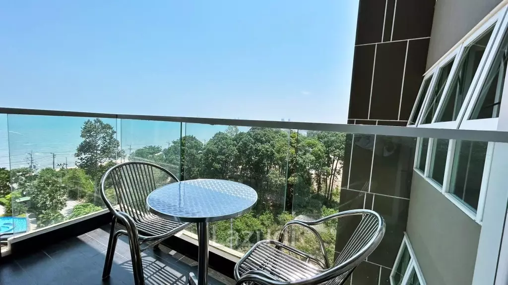 1 Bed 1 Bath 42 SQ.M Del Mare Bangsaray