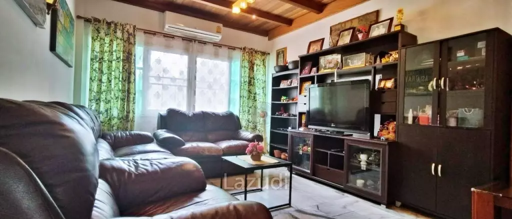 4 Bedrooms House for Sale in Khao Noi