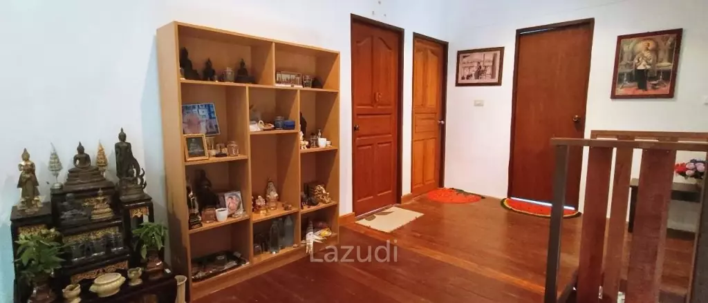 4 Bedrooms House for Sale in Khao Noi