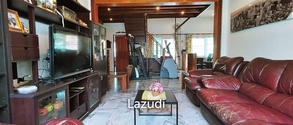 4 Bedrooms House for Sale in Khao Noi
