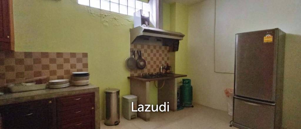 4 Storey Building for Sale in Khao Noi