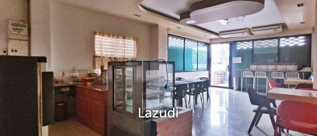 4 Storey Building for Sale in Khao Noi