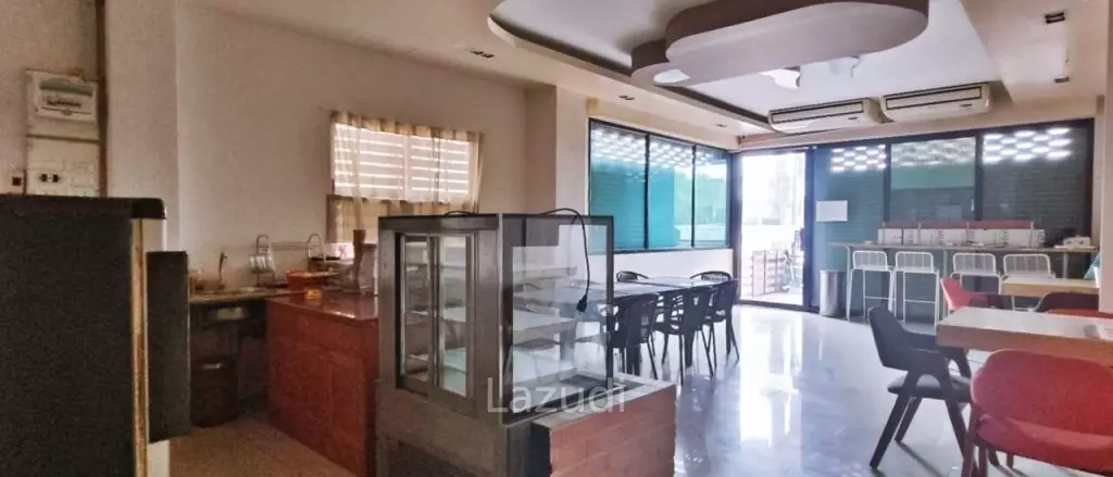 4 Storey Building for Sale in Khao Noi