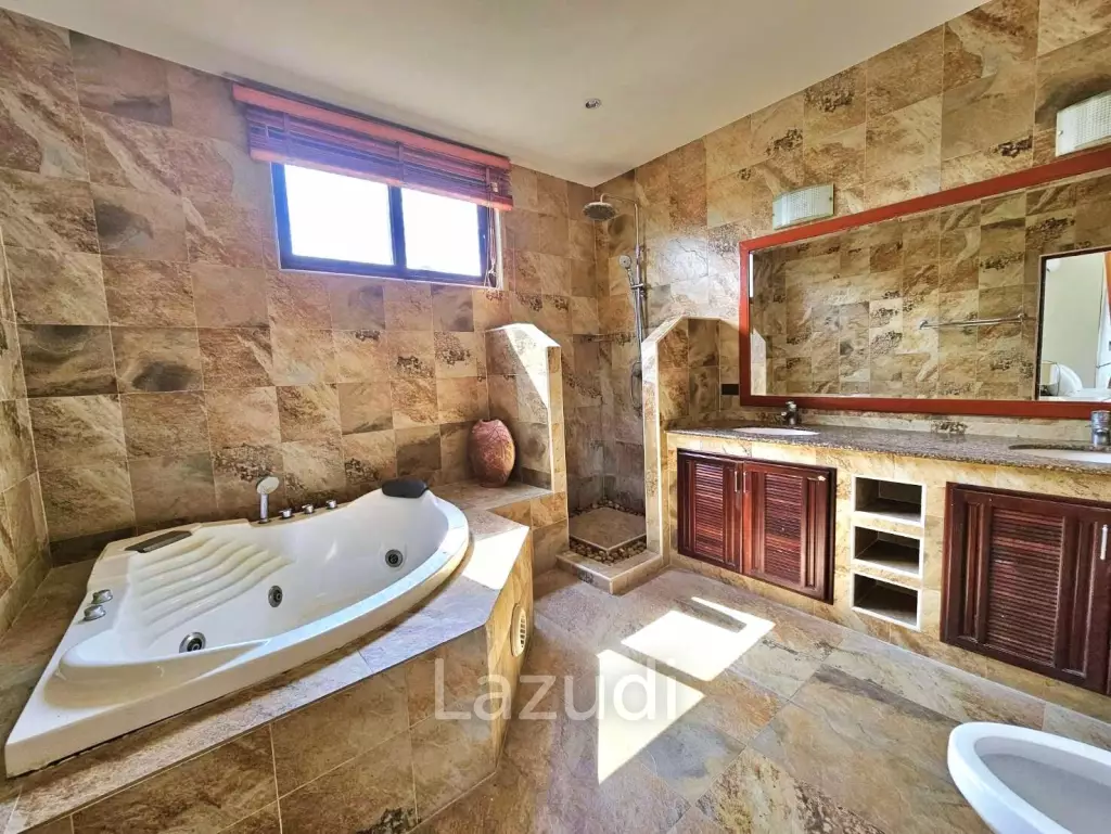 Lake Side House in Huay Yai for Sale