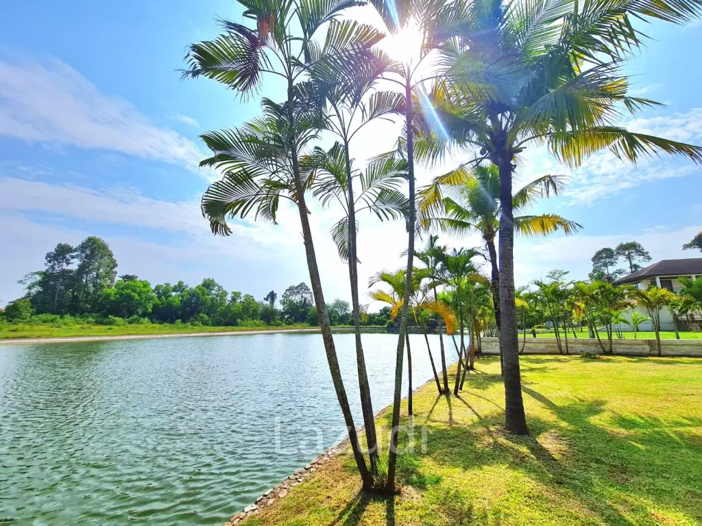 Lake Side House in Huay Yai for Sale